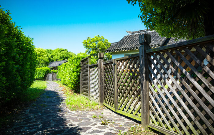 fencing and gates Hills District